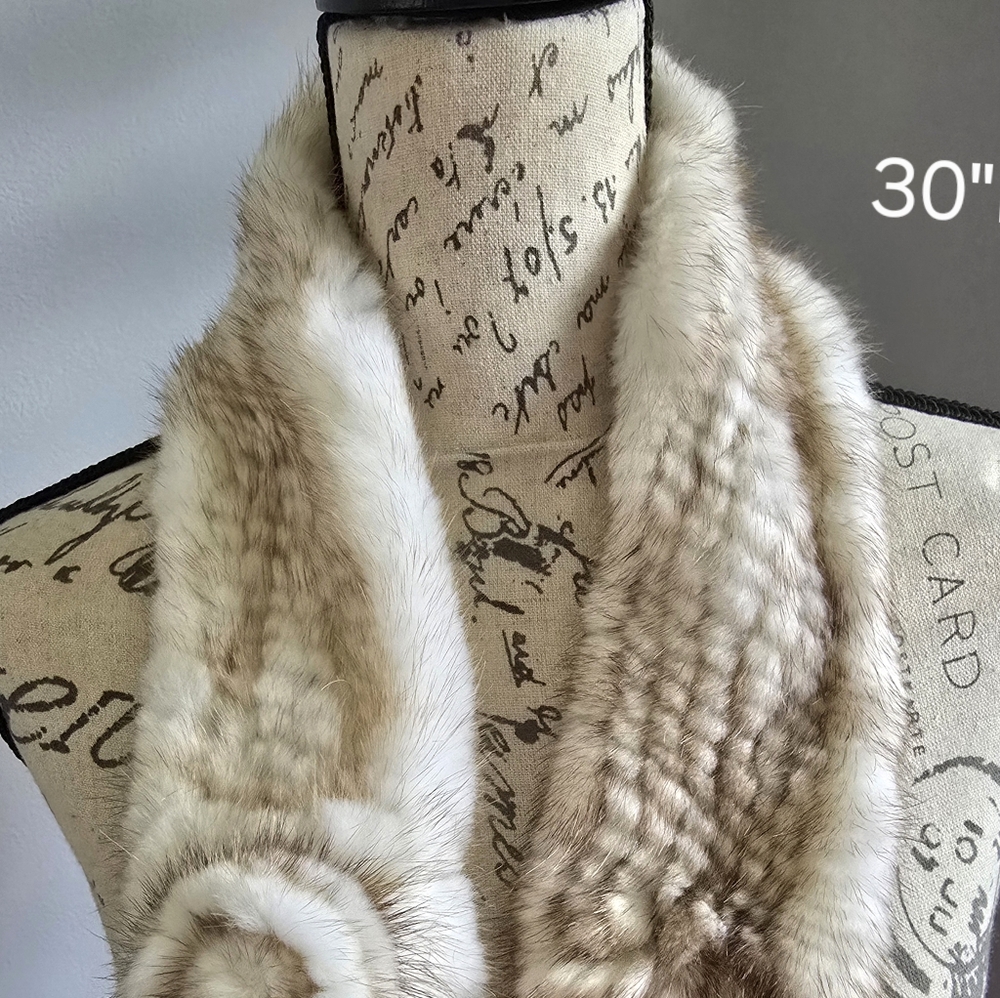 Elegant Faux Fur Scarf in Cream and Brown